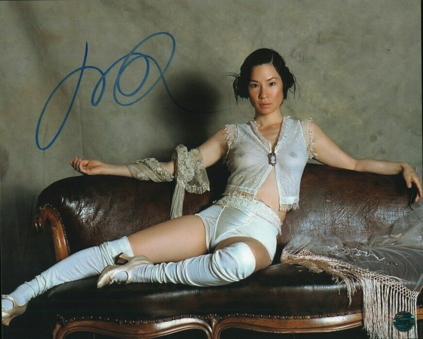 LUCY LIU Autographed Original 8x10 Photo Poster painting LOA TTM