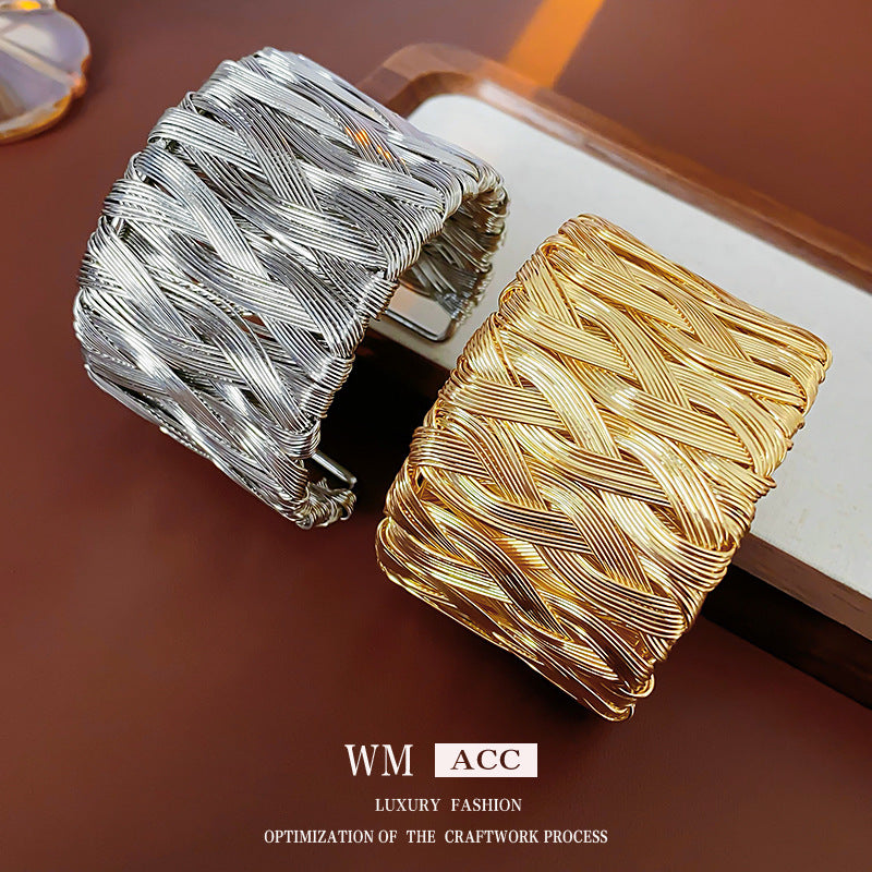 Retro Vintage Round Alloy Electroplating Bangles