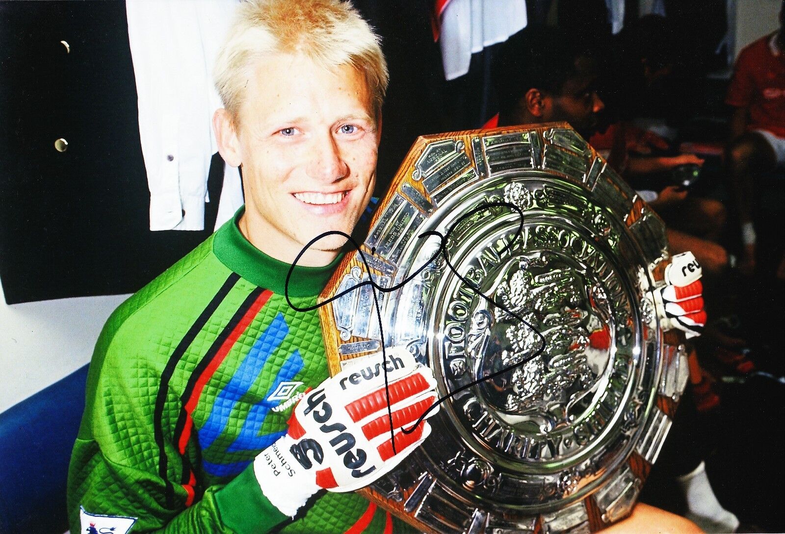 Peter Schmeichel Signed 12X8 Photo Poster painting Manchester United GENUINE AFTAL COA (9113)