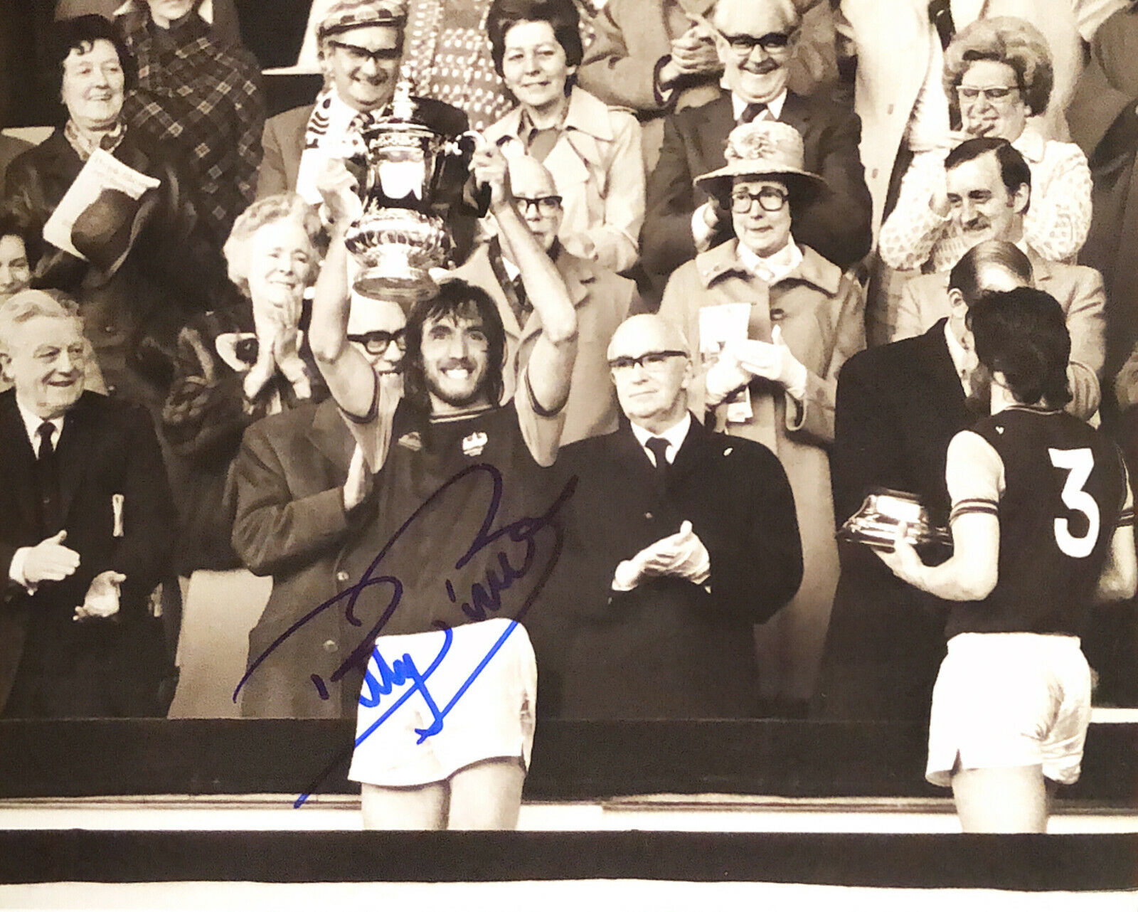 BILLY BONDS SIGNED WEST HAM UNITED 1975 FA CUP FINAL FOOTBALL Photo Poster painting COA PROOF