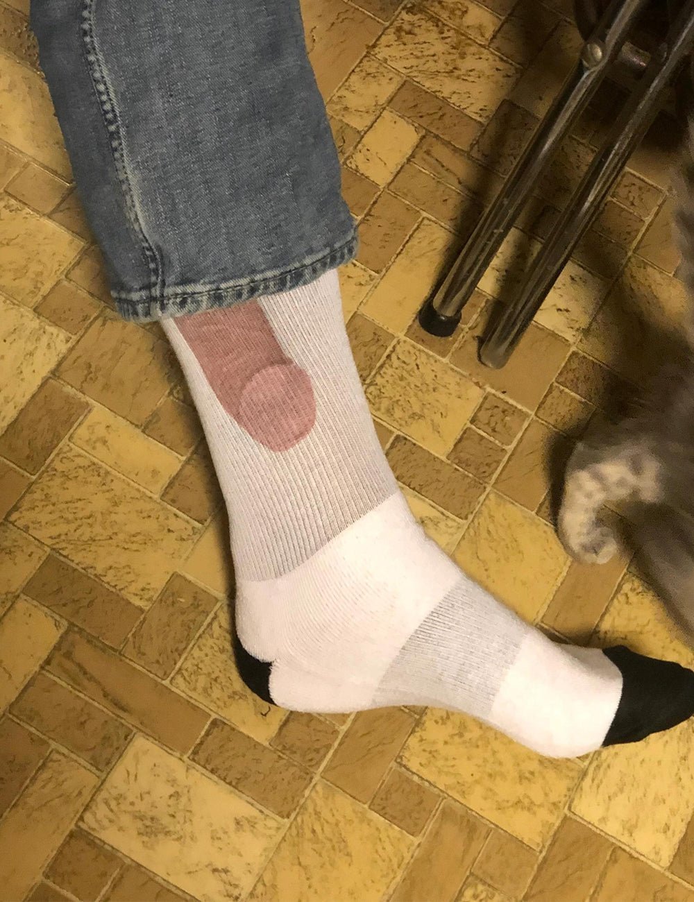 “Show Off”Socks-Beige