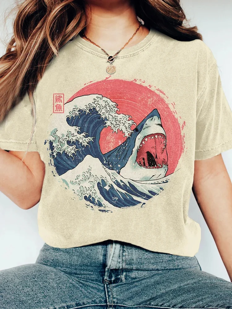 Japanese The Great Shark Art Vintage T Shirt / DarkAcademias /Darkacademias