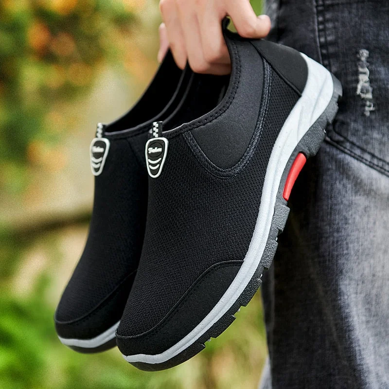 Men Light Running Shoes Jogging Shoes Breathable Man Sneakers Slip on Loafer Shoe Men's Casual Shoes Size 46 Zapatillas Hombre