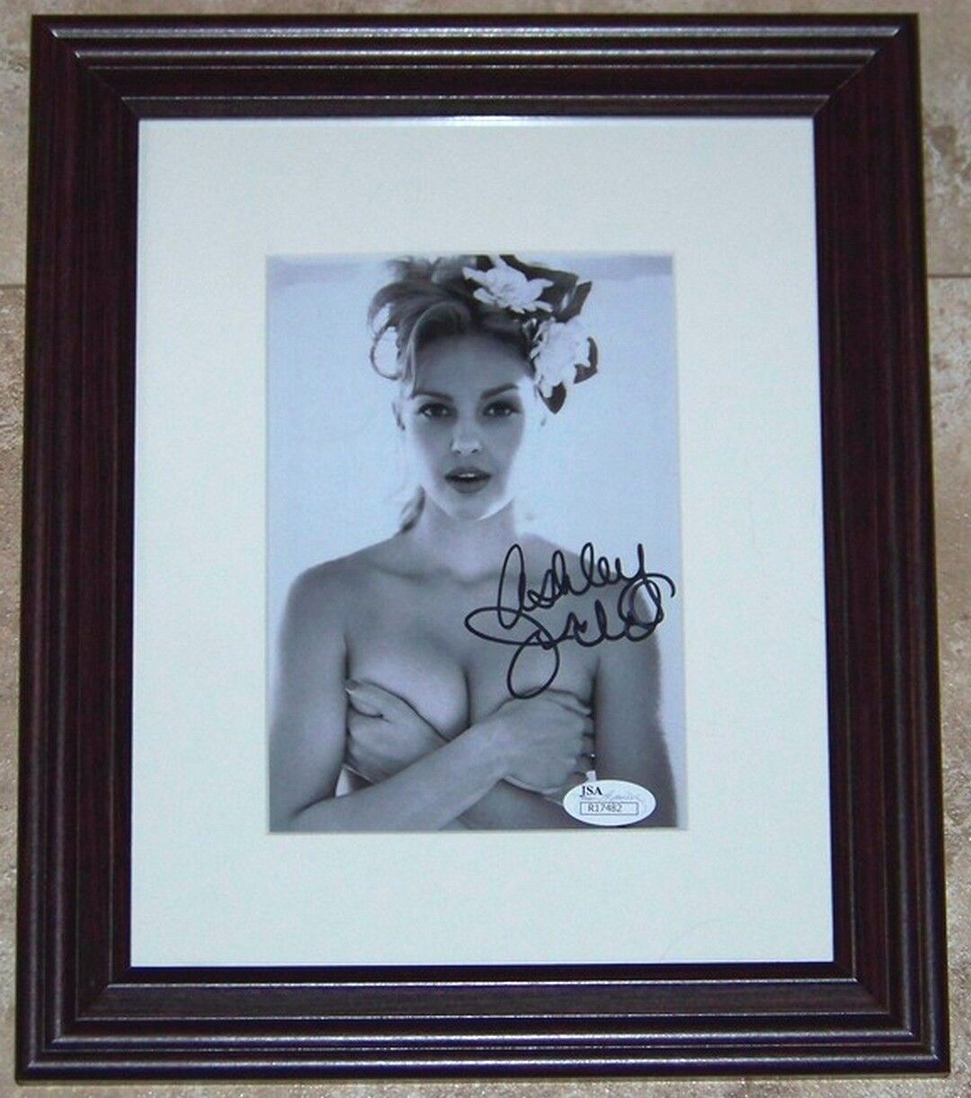 PERFECT SIGNATURE Ashley Judd Signed Autographed Auto Framed 5x7 Photo Poster painting JSA COA!