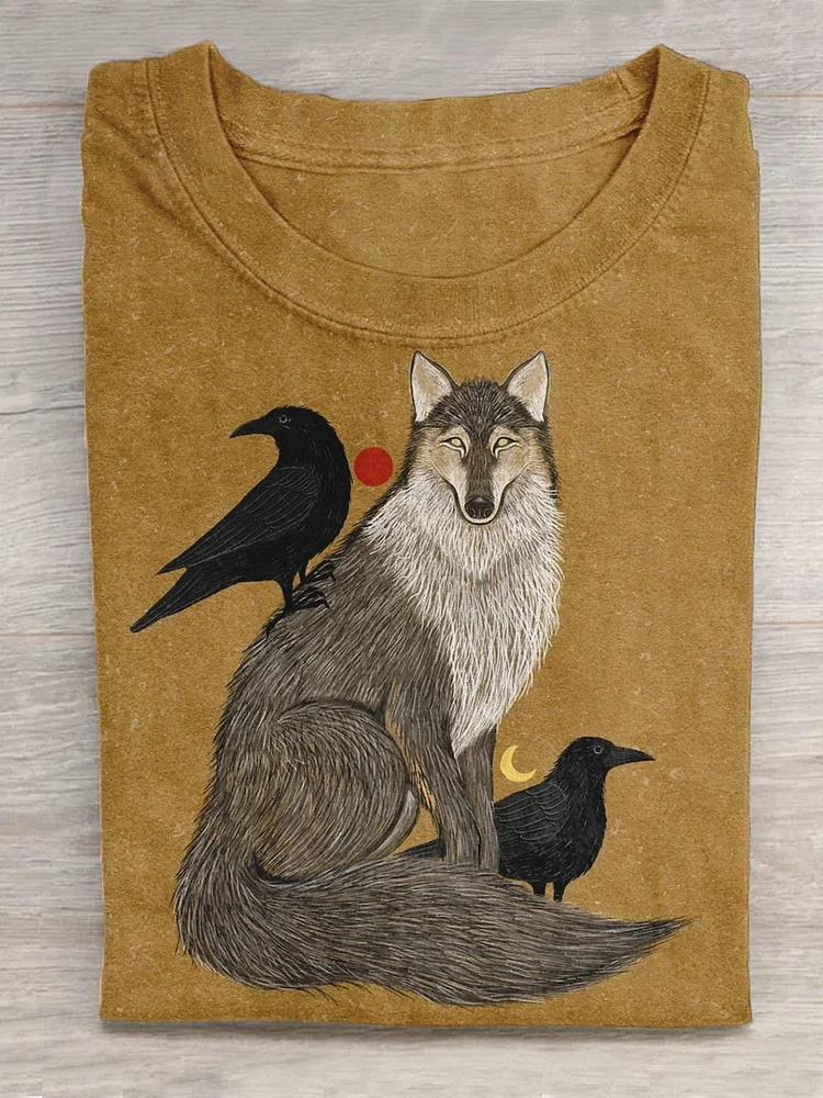 Vintage Wolf Crow Sun Pattern Art Design T-shirt