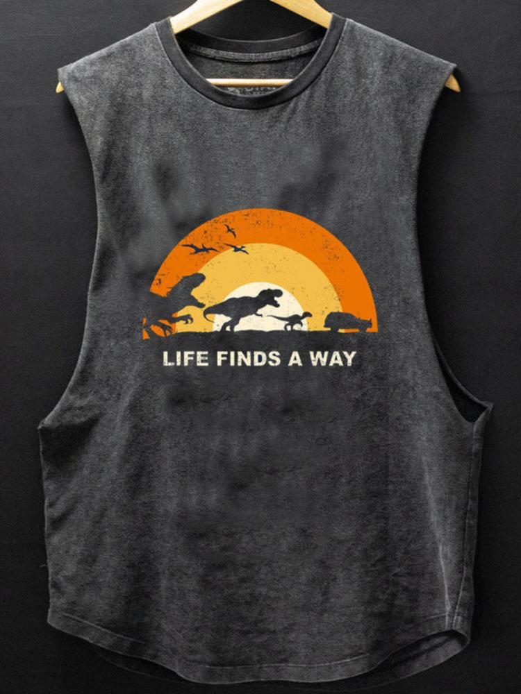 Finds A Way Scoop Bottom Cotton Tank / Rvogue / Rvogue