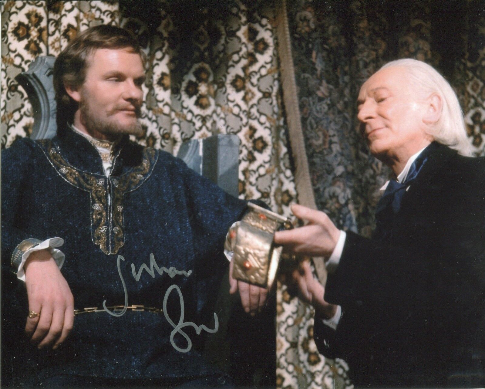 Julian Glover signed TV Sci-Fi series DOCTOR WHO 8x10 Photo Poster painting UACC DEALER