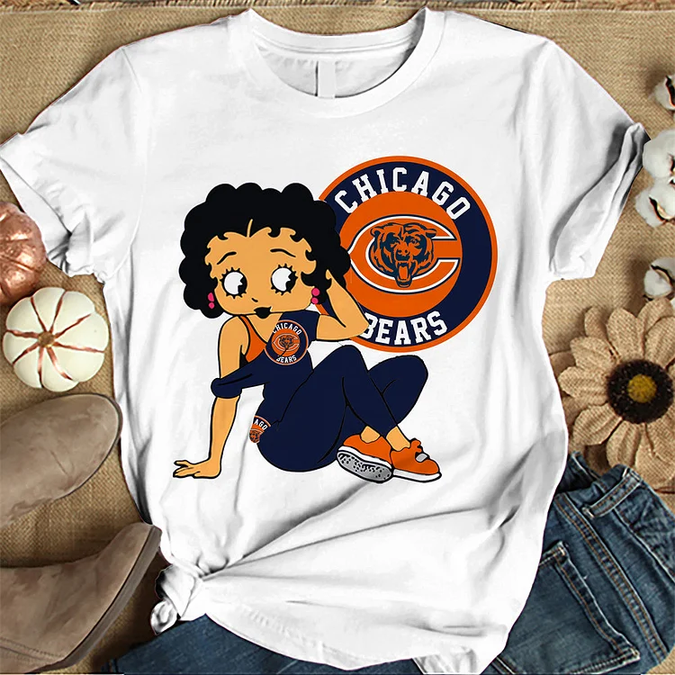Chicago Bears  Women's White Relaxed T-Shirt