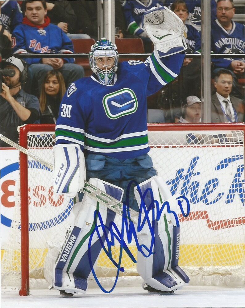 Vancouver Canucks Ryan MIller Autographed Signed 8x10 Photo Poster painting COA E