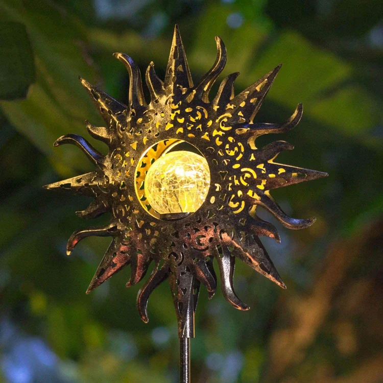 Pastoral Retro Sun Solar Light