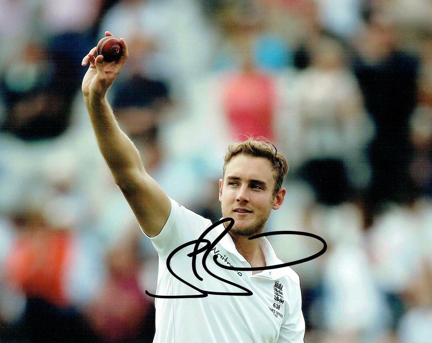 Stuart BROAD New Signed Autograph 10x8 Photo Poster painting AFTAL COA Cricket England Bowler