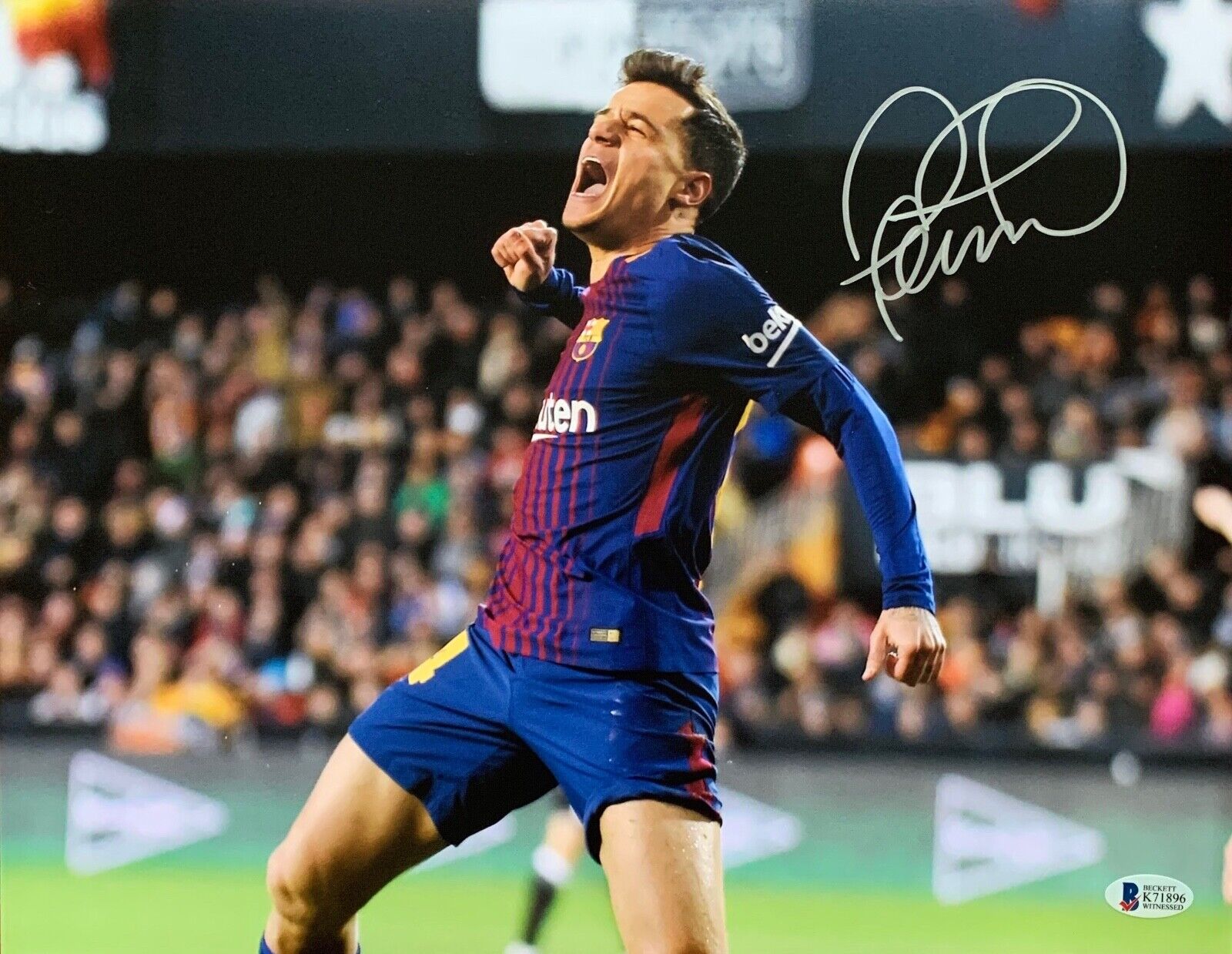 Phillipe Coutinho autographed signed 11x14 Barcelona Beckett COA