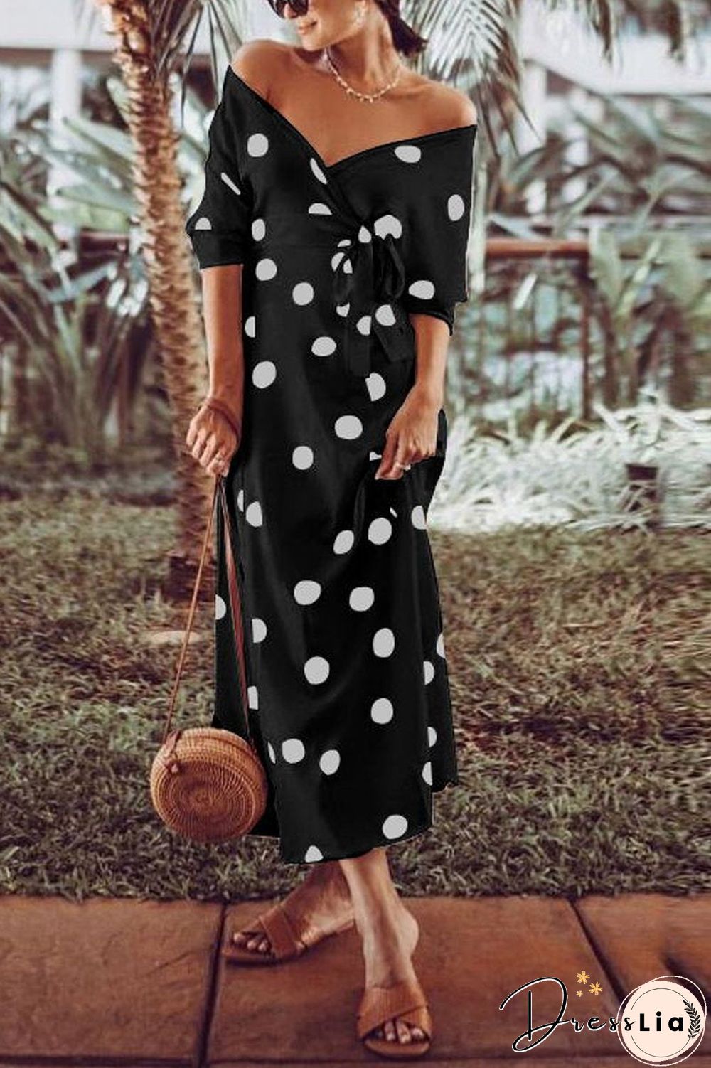 Polka Dot V-Neck Dress(With Belt)