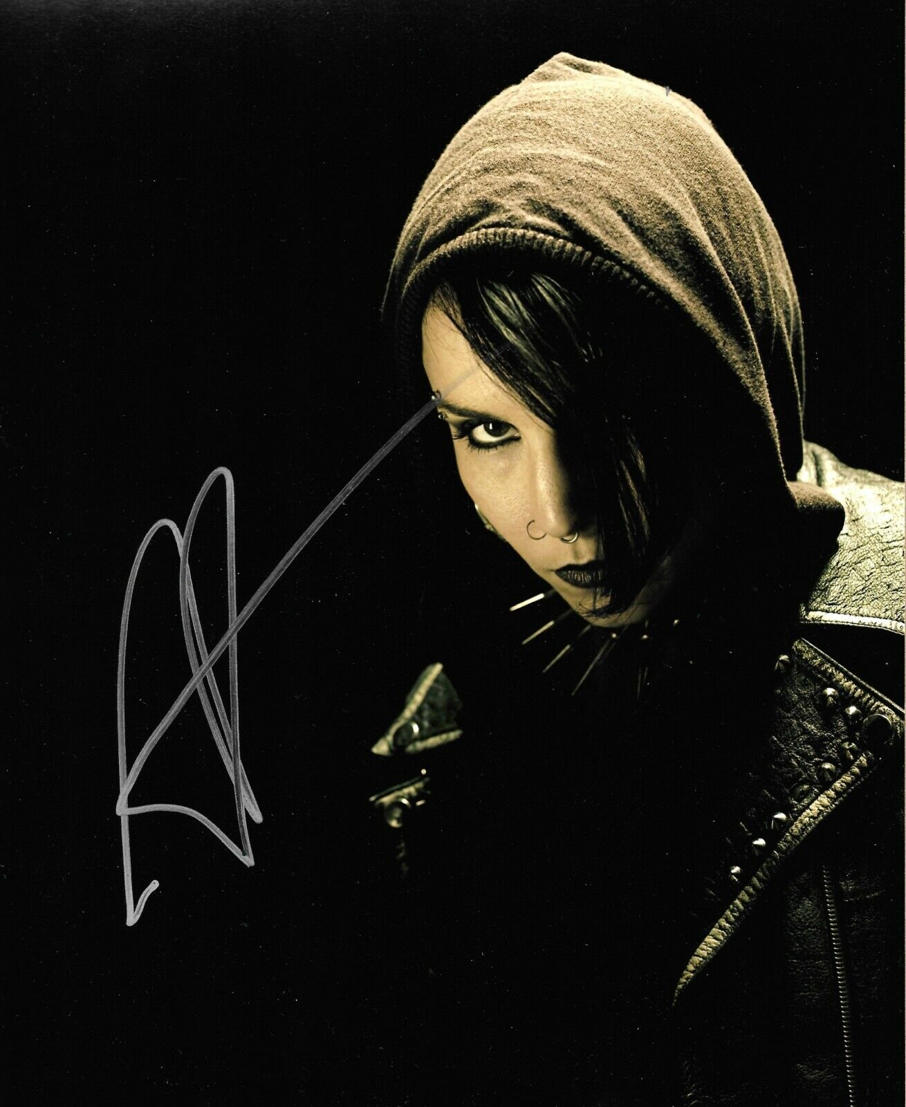 Noomi Rapace Signed The Girl With The Dragon Tattoo 10x8 Photo Poster painting AFTAL