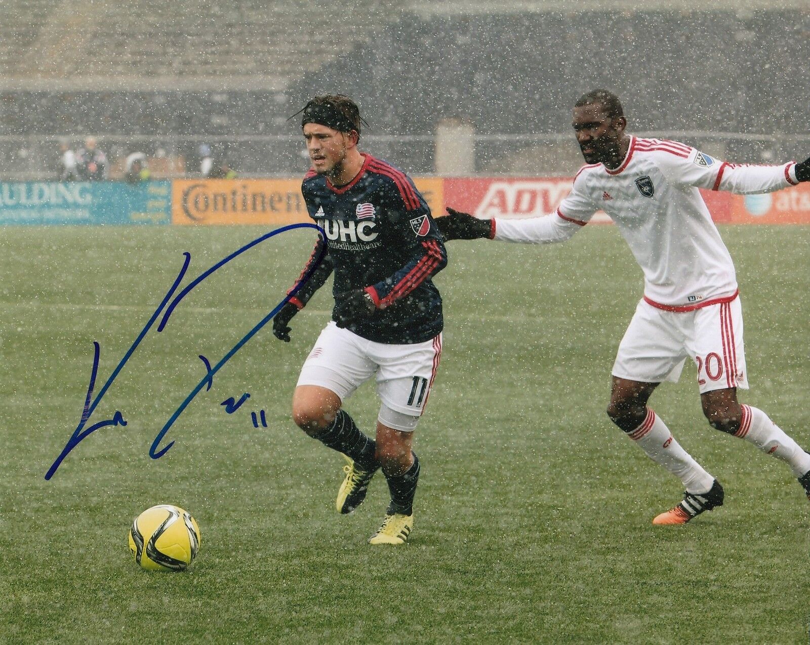 KELYN ROWE signed (NEW ENGLAND REVOULTION) MLS SOCCER 8X10 Photo Poster painting W/COA #1