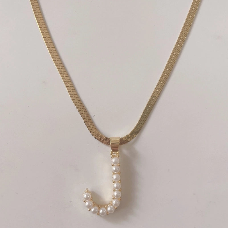 Elegant Luxurious Classic Style Letter Copper 14k Gold Plated Artificial Pearls Pendant Necklace In Bulk