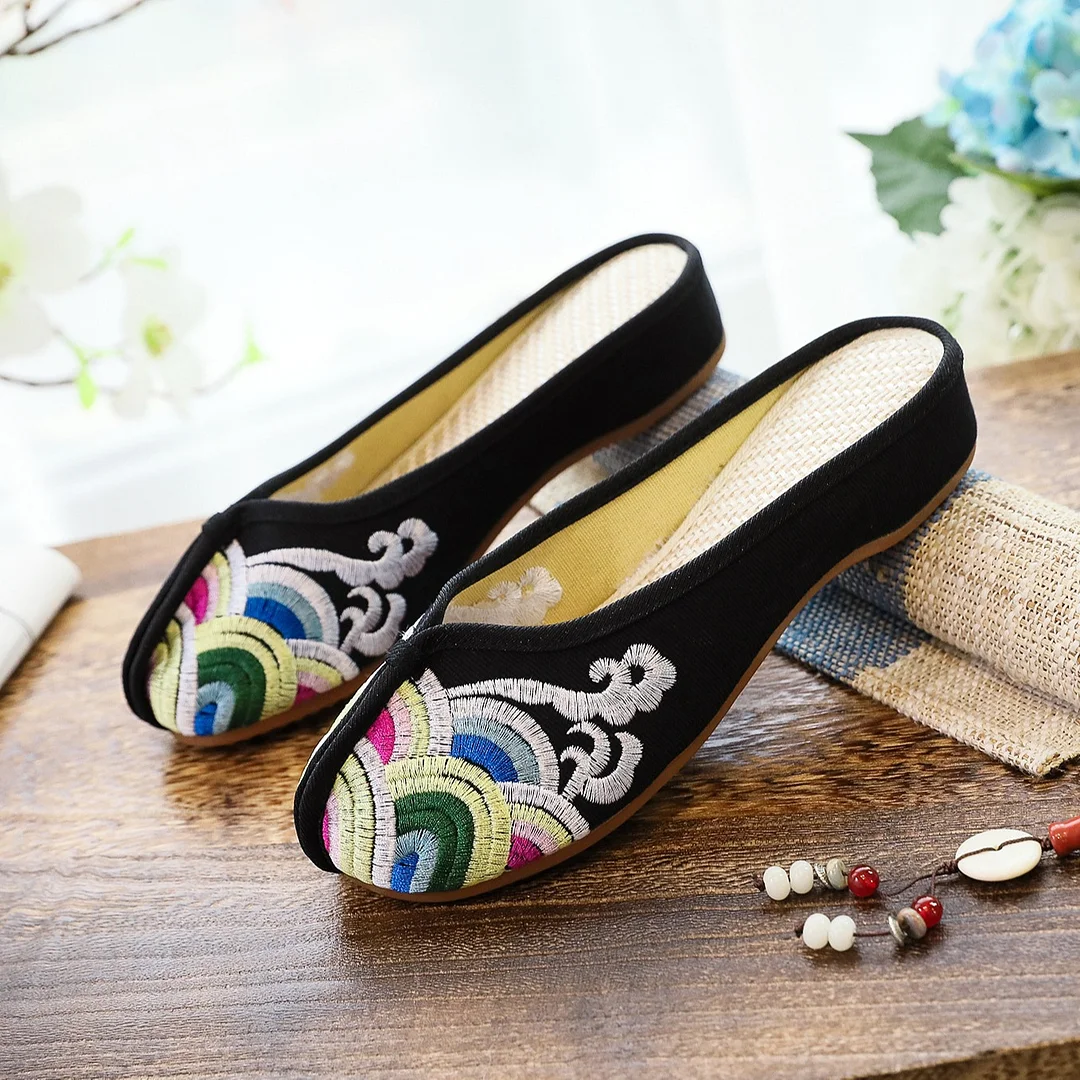 Yyvonne Yyvonne Spray Embroidered Cloth Shoes Retro Women's Cloth Slippers Sandals