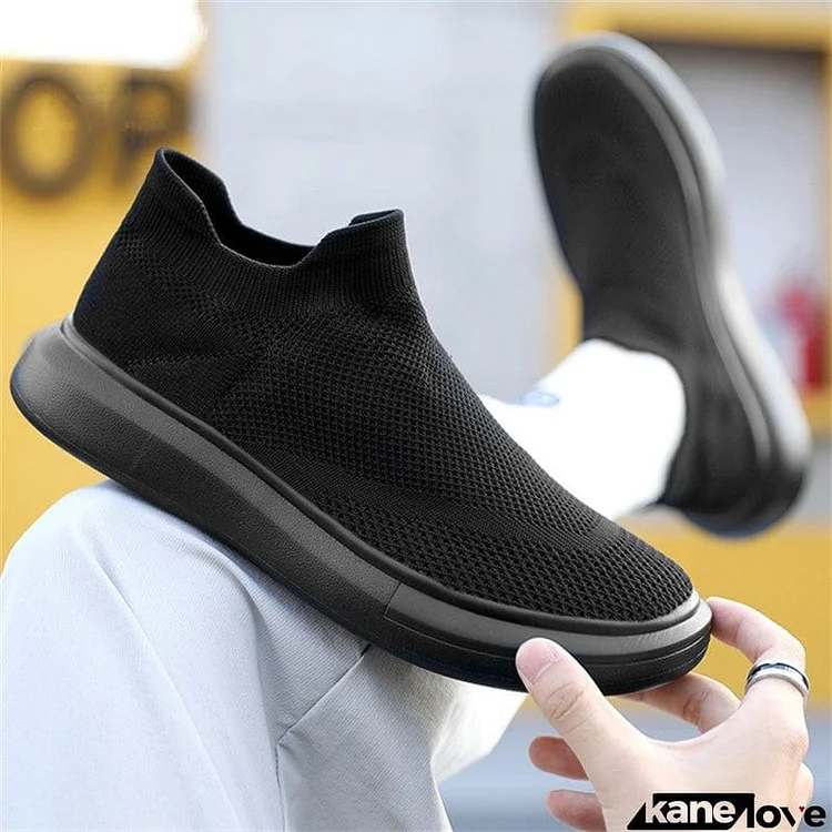 Casual Men's Round Toe Slip-on Soft Mesh Sneakers