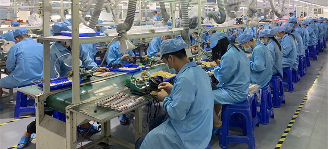 ANYVAPES production workshop