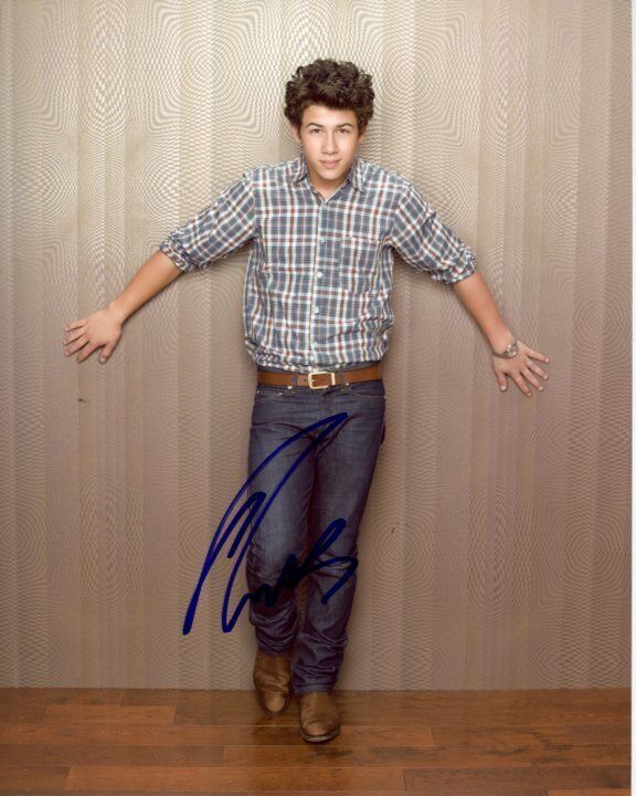 NICK JONAS Signed Autographed Photo Poster painting