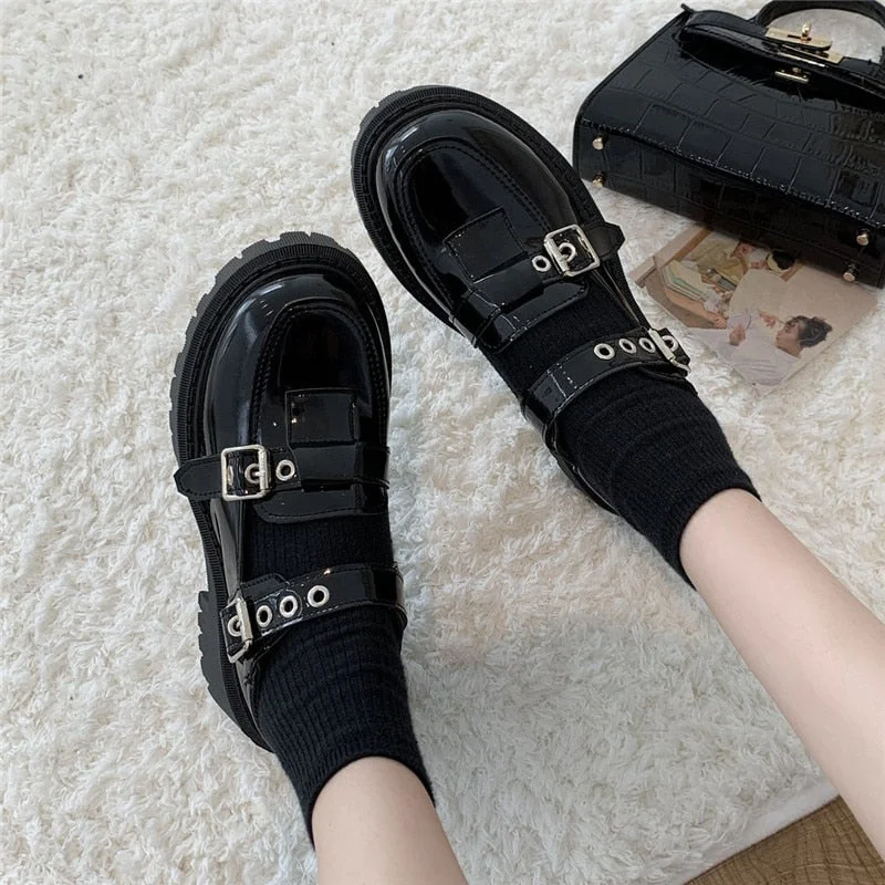 Lolita Shoes Harajuku Buckle Mary Janes Shoes Women Cross-tied Platform Shoes Patent Leather Girls Shoes Rivet Casual Shoes