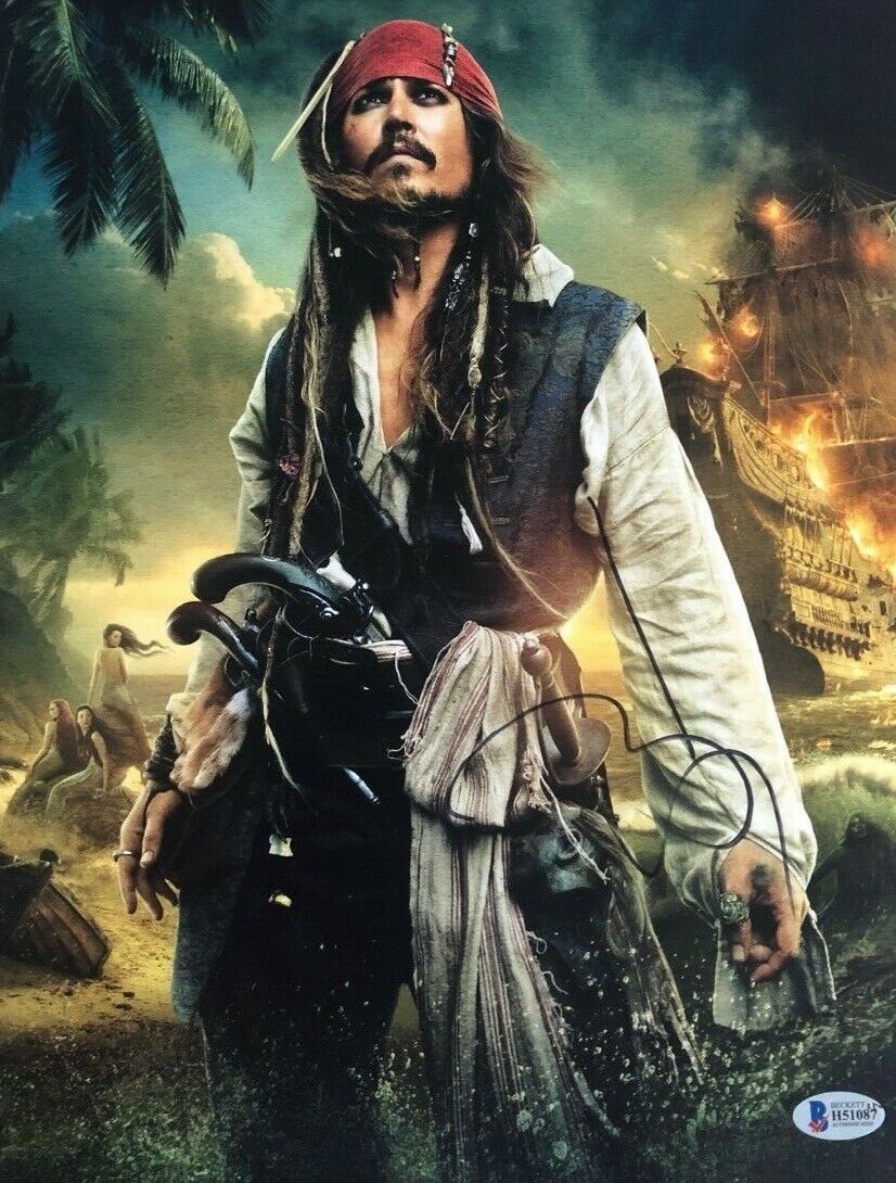 Johnny Depp signed autographed 11x14 Photo Poster painting Pirates Jack Sparrow BECKETT COA