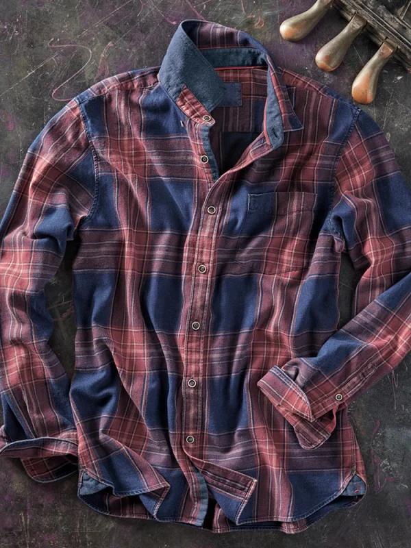 Men's Plaid casual long sleeved shirt