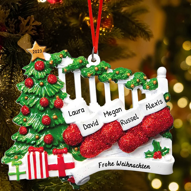 Holz Weihnachtsornament-Personalisiertes 5 Namen Text Weihnachtsbaum Ornament Anhänger mit 5 Strümpfen