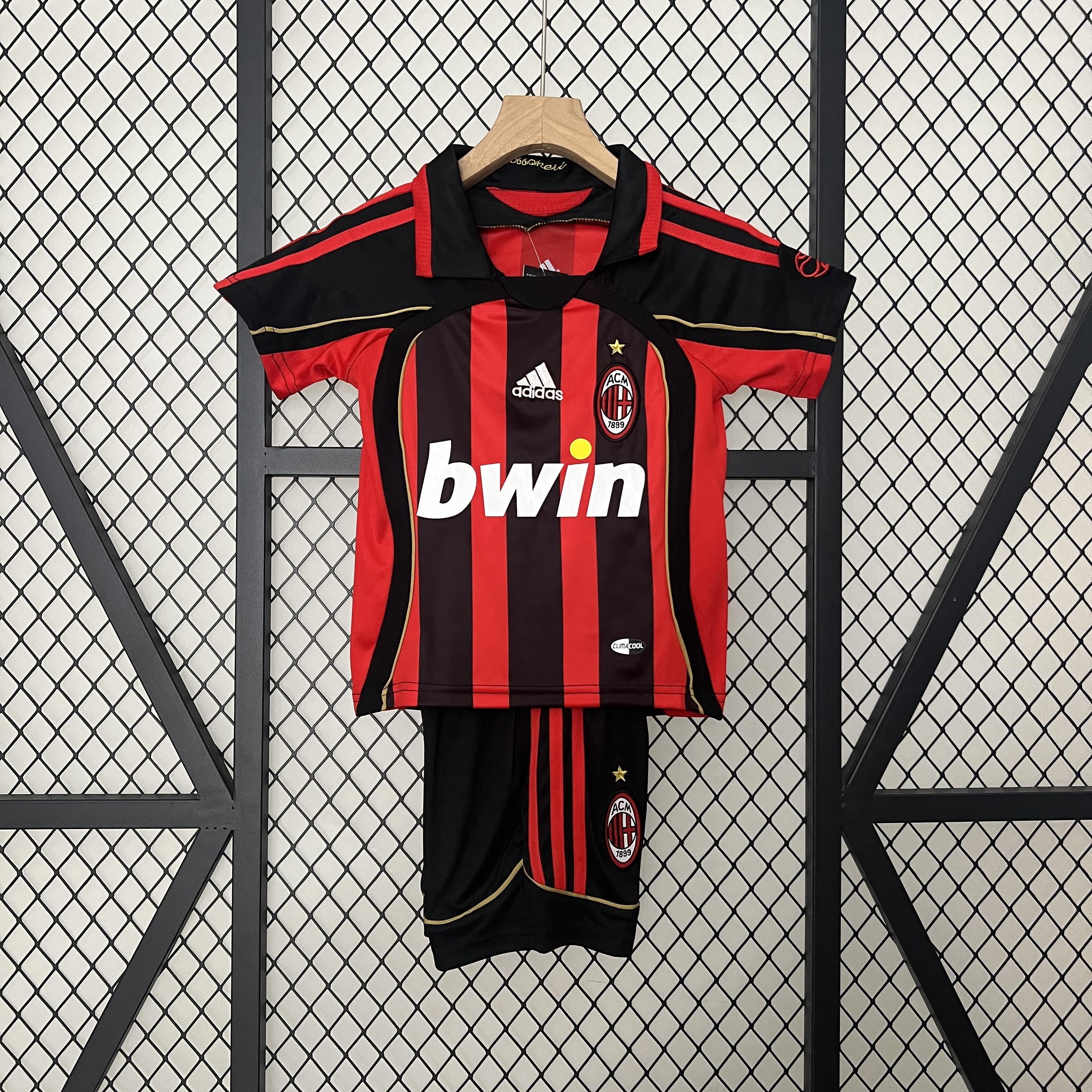 Retro AC Milan 2006-07 Home Stadium Kids Kit