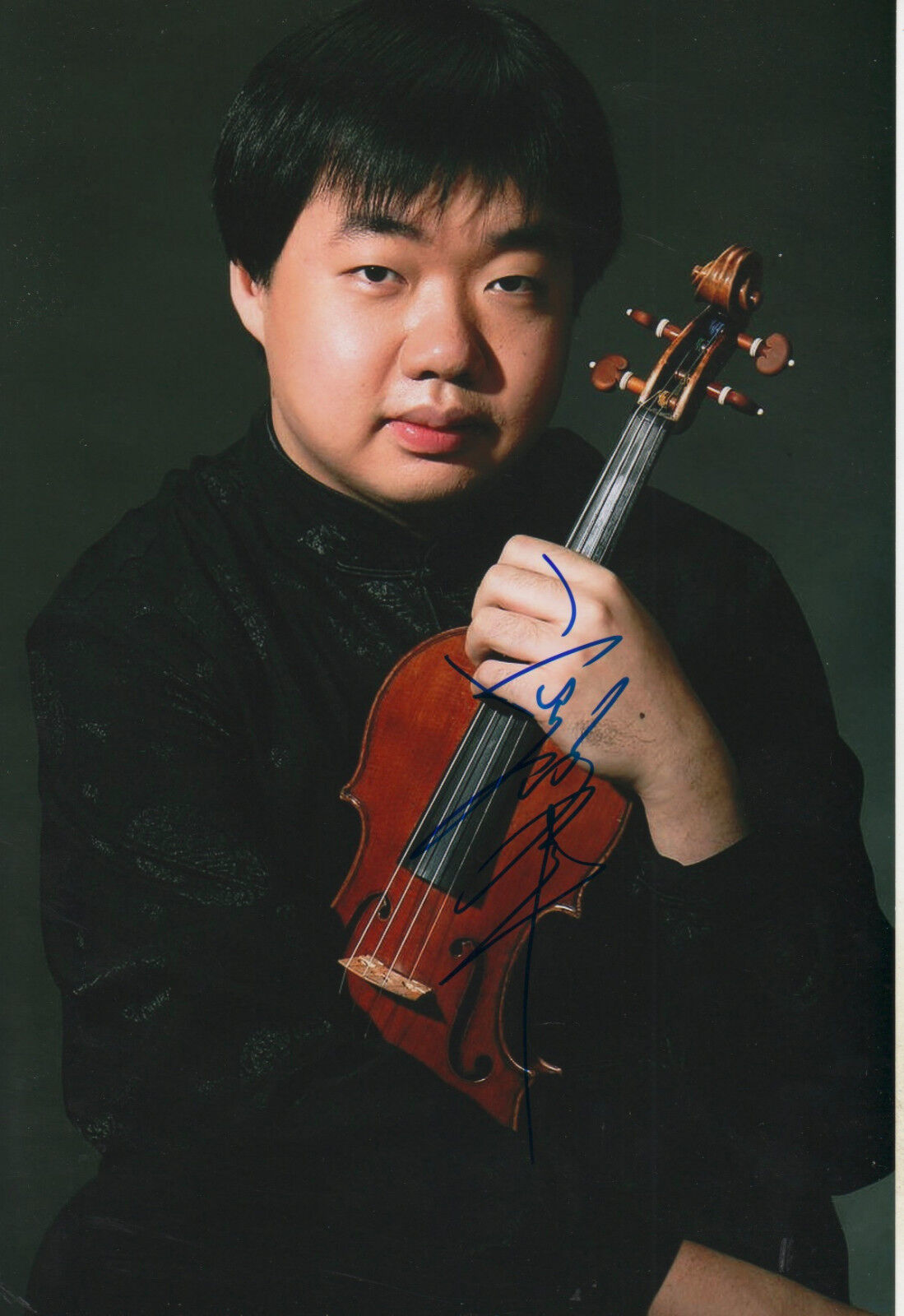 Ning Feng Violinist signed 8x12 inch Photo Poster painting autograph