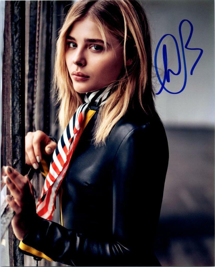 Chloe Grace Moretz signed 8x10 Picture nice autographed Photo Poster painting pic with COA