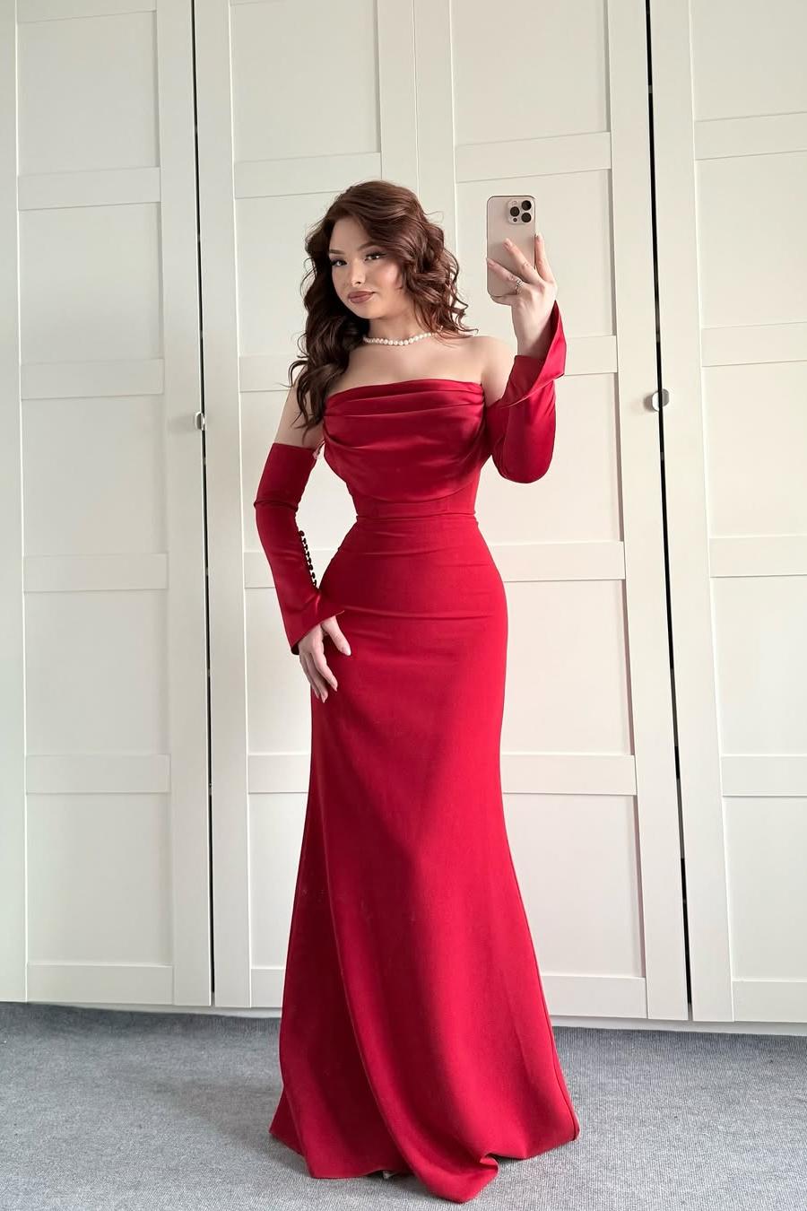 Charming Red Satin Strapless Sleeveless Long Pleated Prom Dress with Gloves | MS0498 
