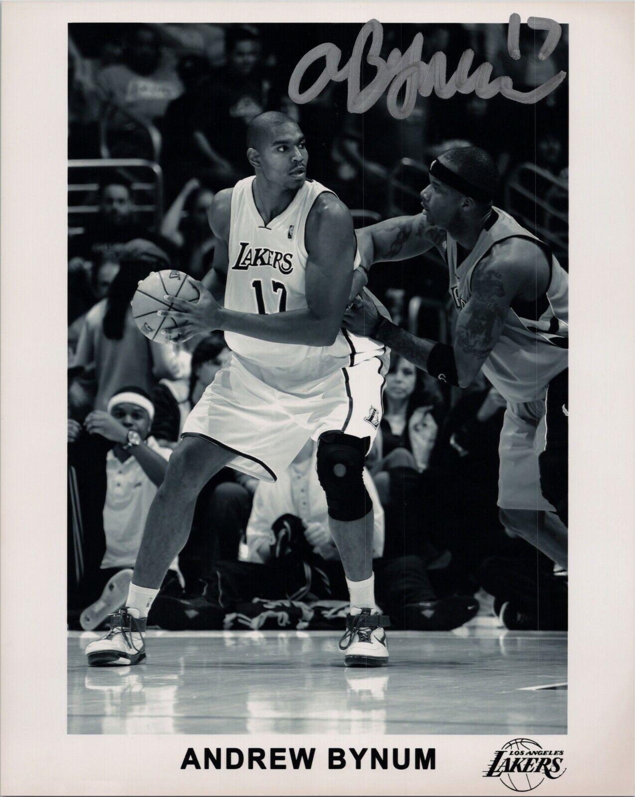 ~~ ANDREW BYNUM Authentic Hand-Signed LOS ANGELES LAKERS 8x10 Photo Poster painting B ~~