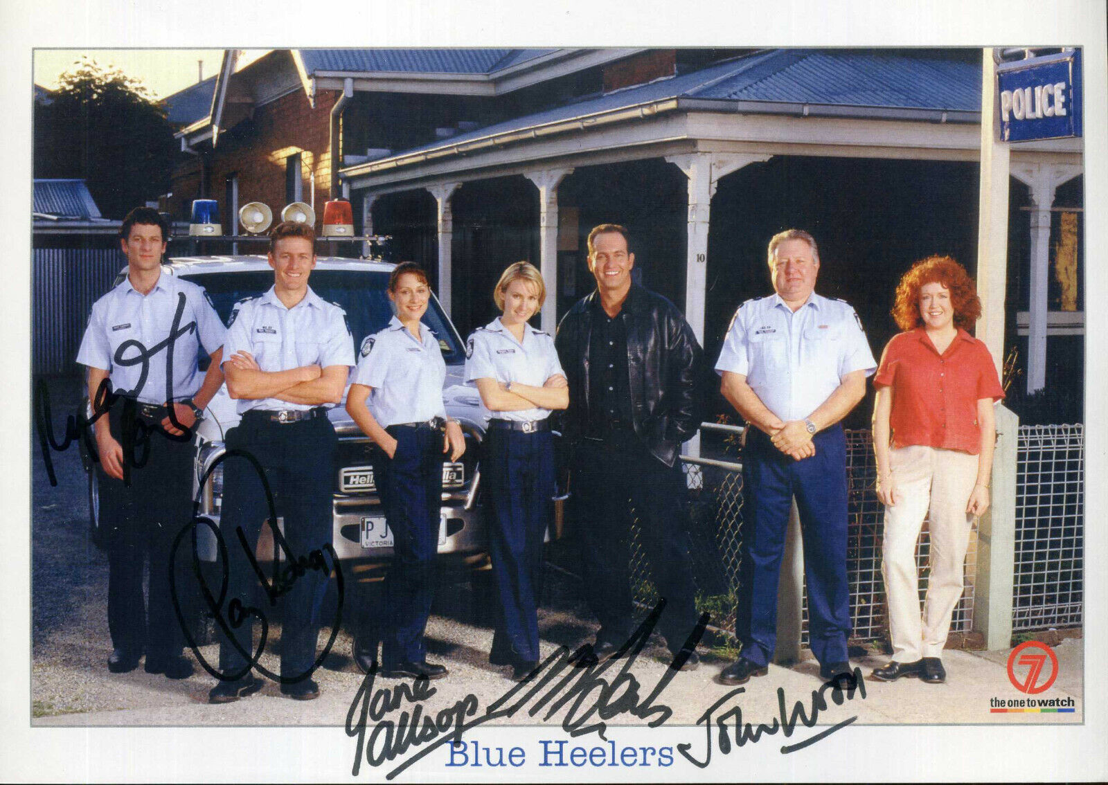 BLUE HEELERS' Cast Signed Photo Poster paintinggraph - Australian Police Series - preprint