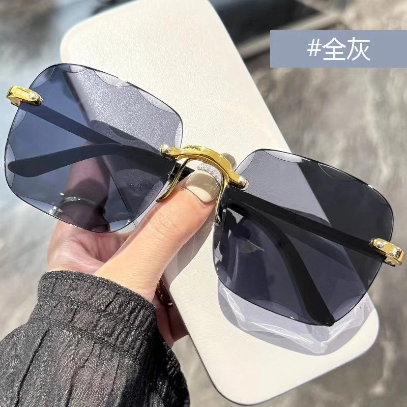 2 Pieces Fashion Gradient Color Pc Square Frameless Women’S Sunglasses