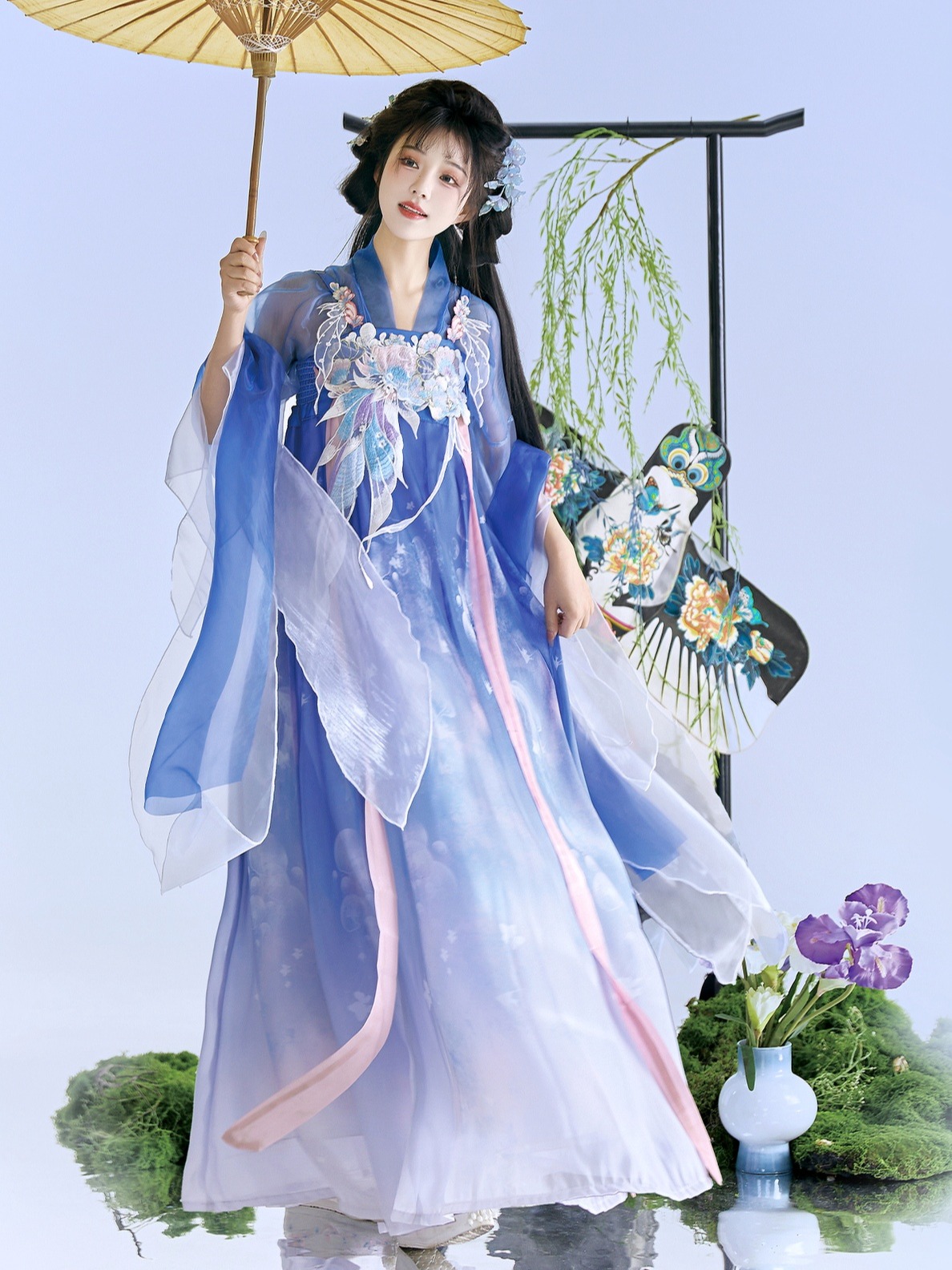 Tang Dynasty Blue Hanfu Dress with Qixiong Ruqun and Embroidered Petal Sleeves - qingling 清灵 Stupa Stones