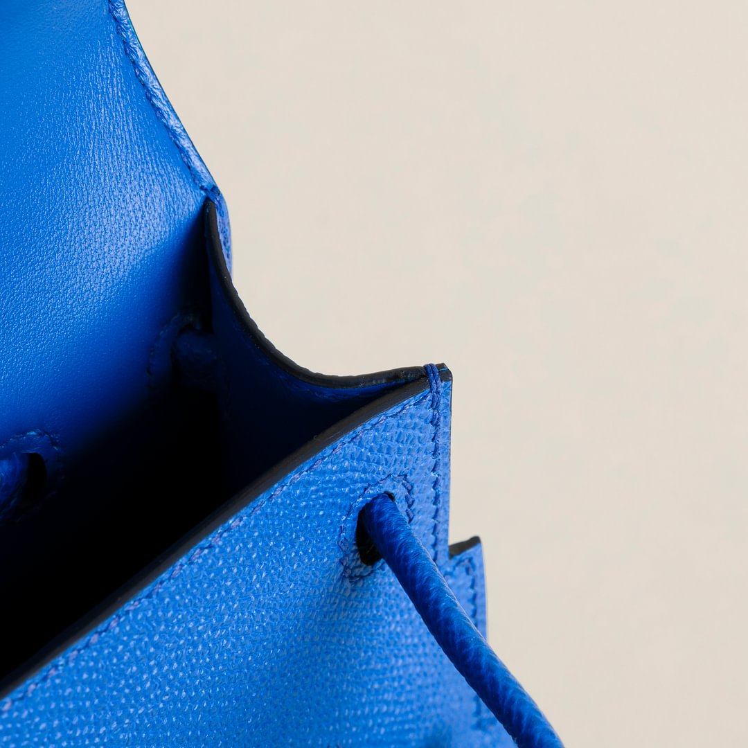 Kelly Doll Epsom 08 Bleu pale/76 Blue indigo  PHW