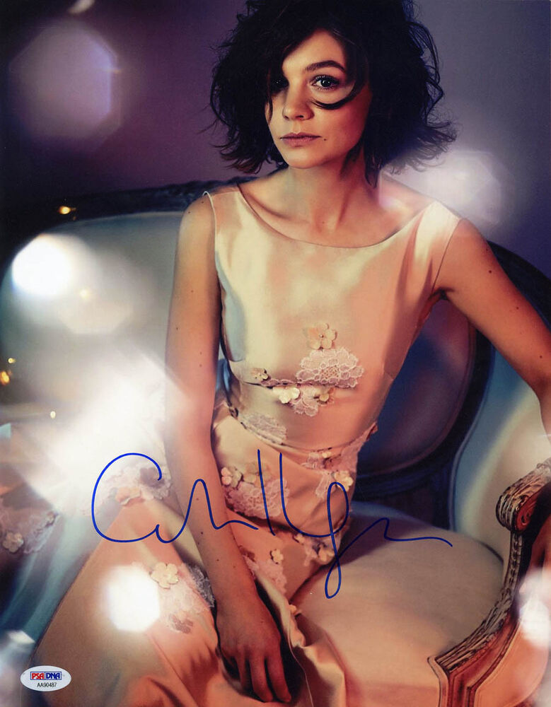 Carey Mulligan SIGNED 11x14 Photo Poster painting Promising Young Woman PSA/DNA AUTOGRAPHED