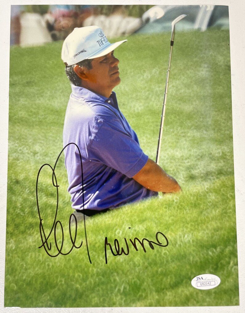 Lee Trevino Signed Autographed PGA Golf Glossy 8x10 Photo Poster painting - JSA COA