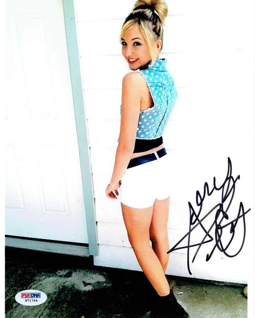 Audrey Whitby Signed Thundermans Authentic Autographed 8x10 Photo Poster painting PSA/DNA#W71744