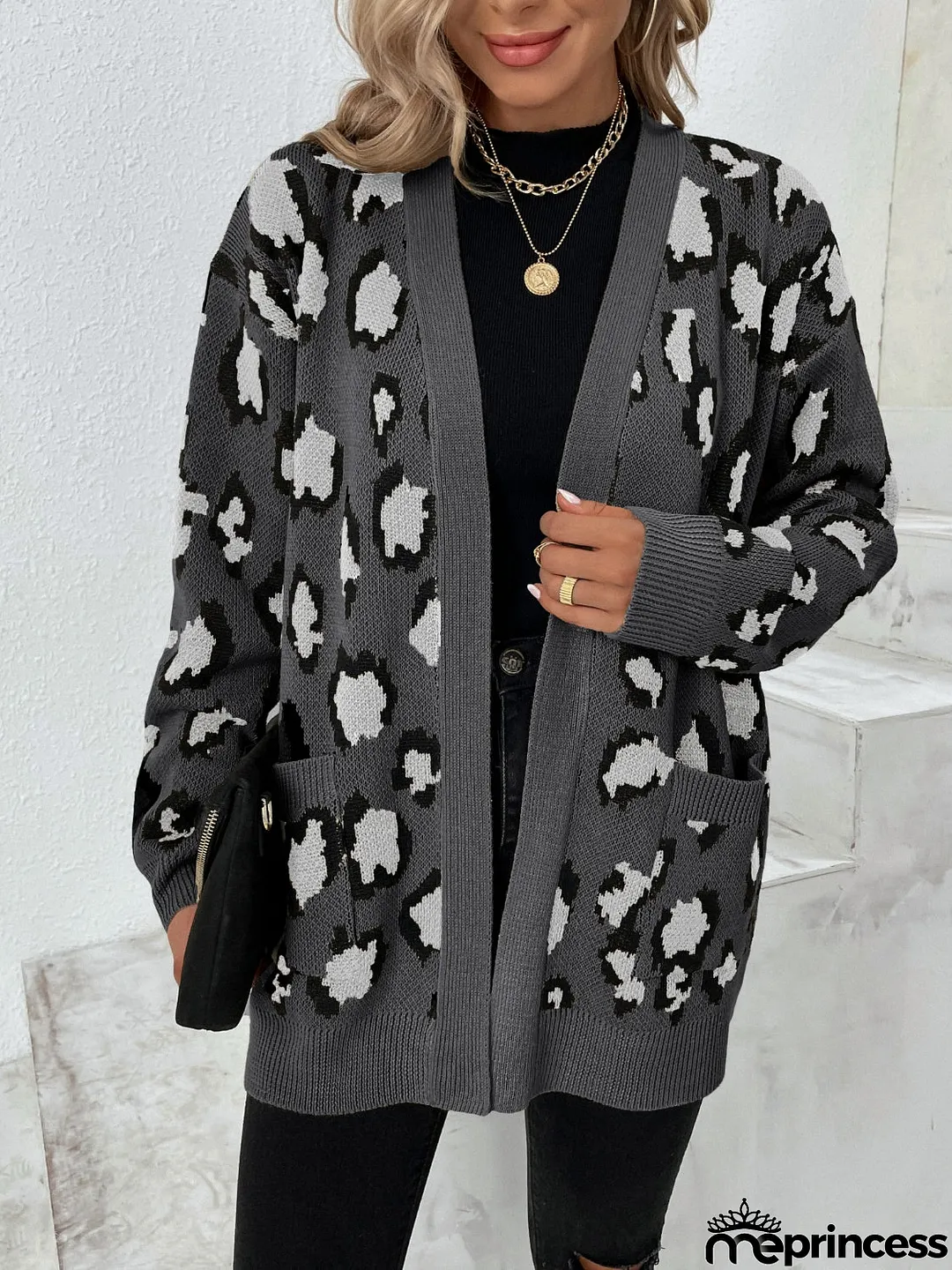Casual and Effortless Cardigan
