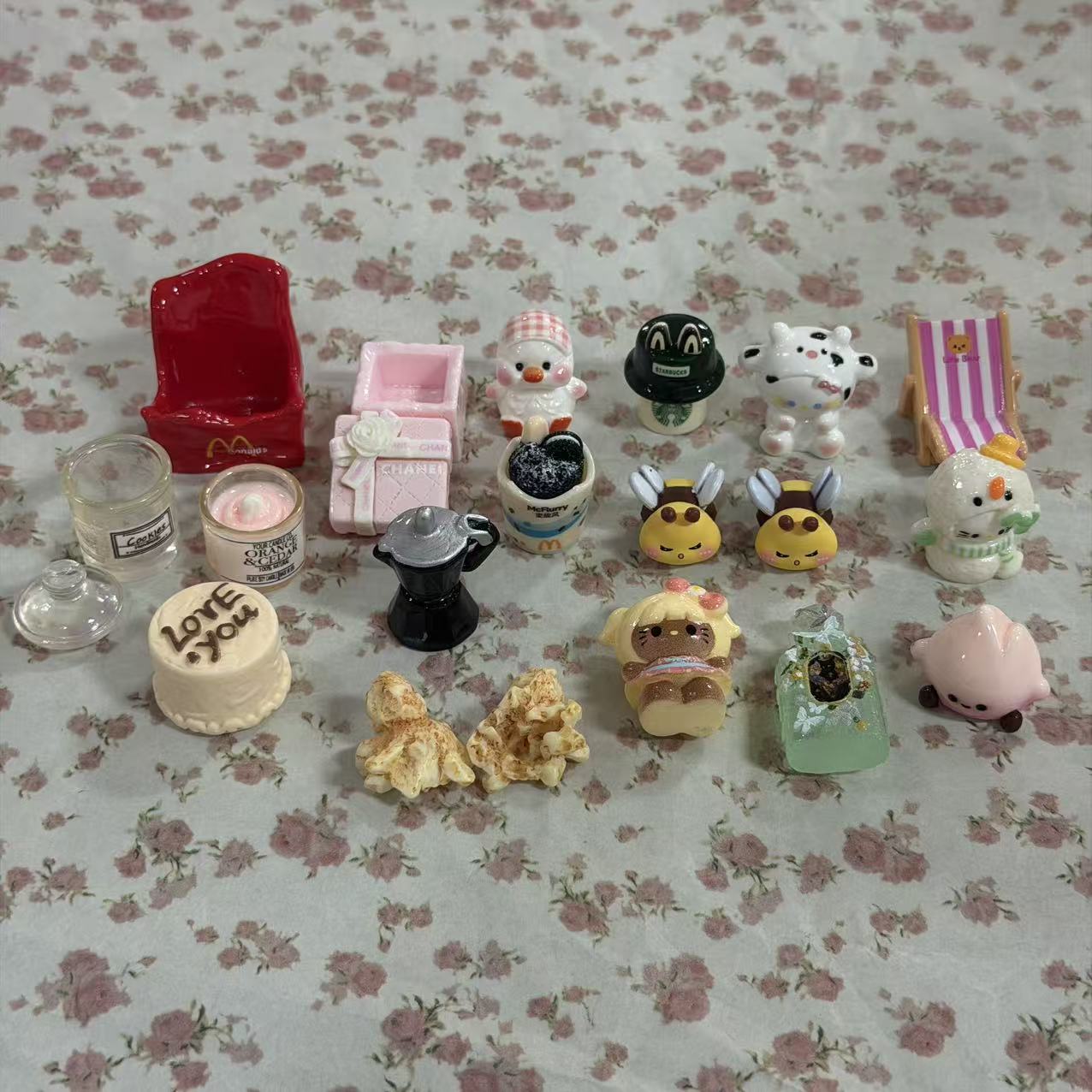 #028 Charms on Hand
