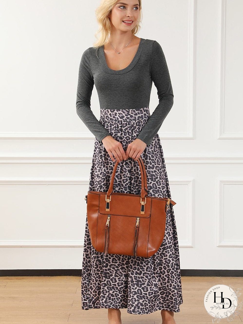 Leopard Print Maxi Dress with Fitted Bodice and Long Sleeves