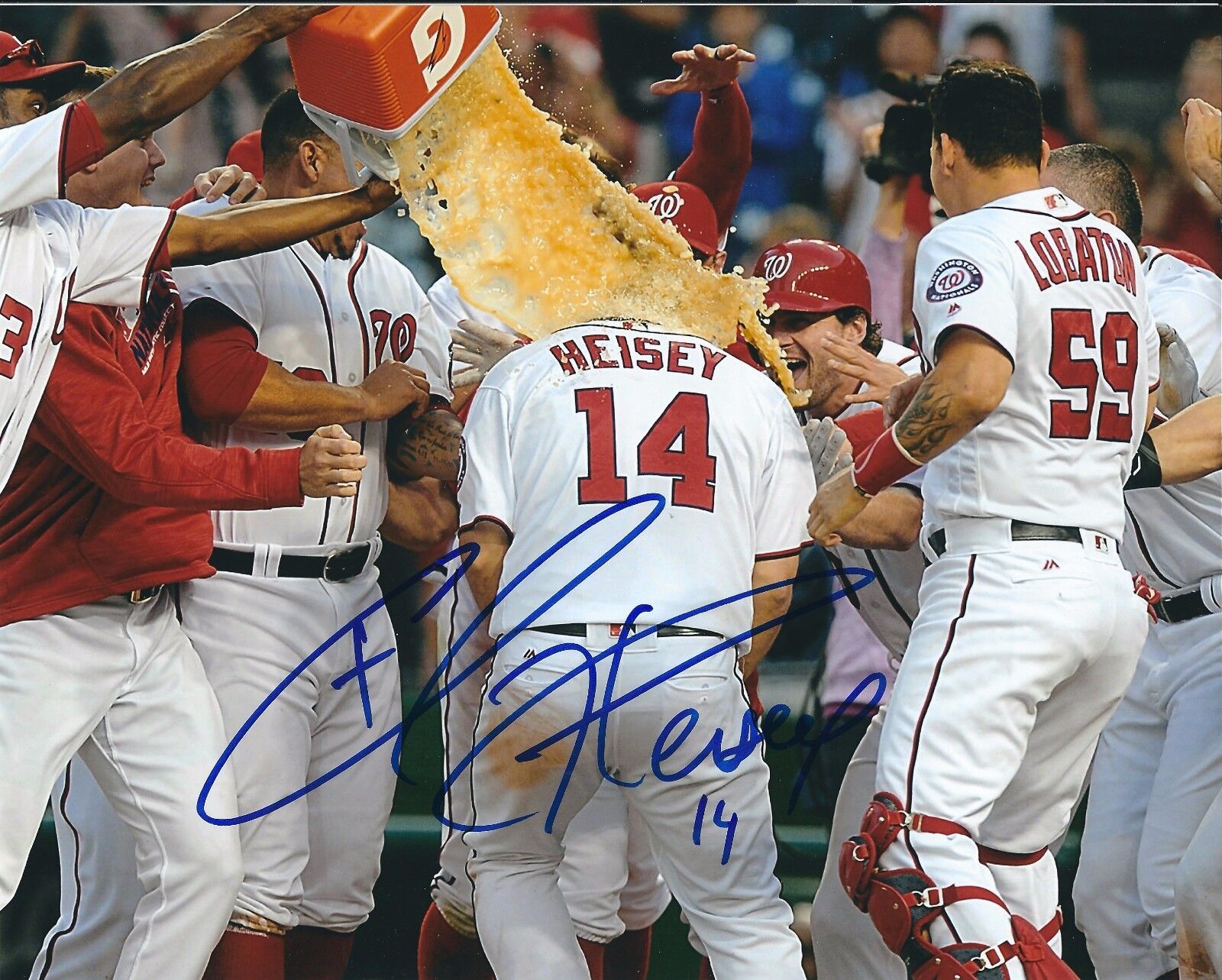 Signed 8x10 CHRIS HEISEY Washington Nationals Autographed Photo Poster painting - COA