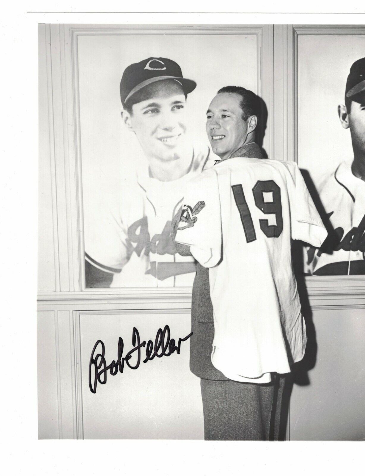 Bob Feller Cleveland Indians Signed 8 x10