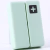Pilulier portable &agrave; 7 compartiments