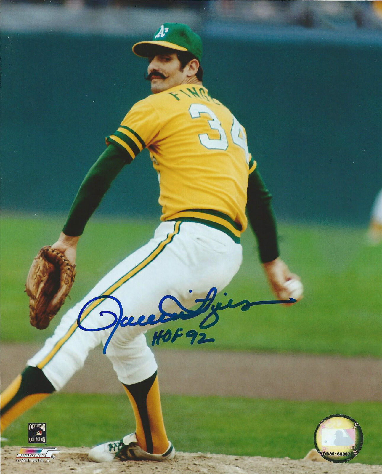 **GFA Oakland Athletics *ROLLIE FINGERS* Signed 8x10 Photo Poster painting COA**