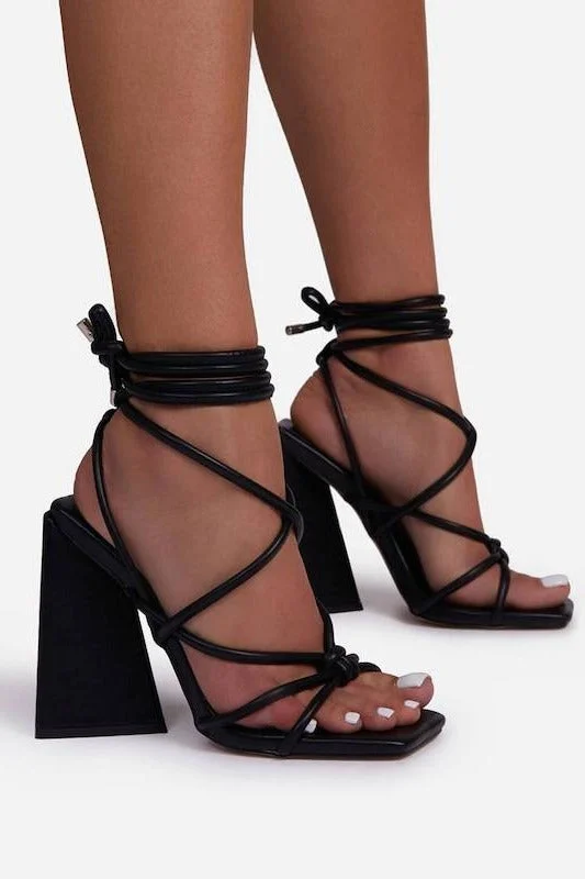 Thick Triangle Heel Wrap Up Sandal