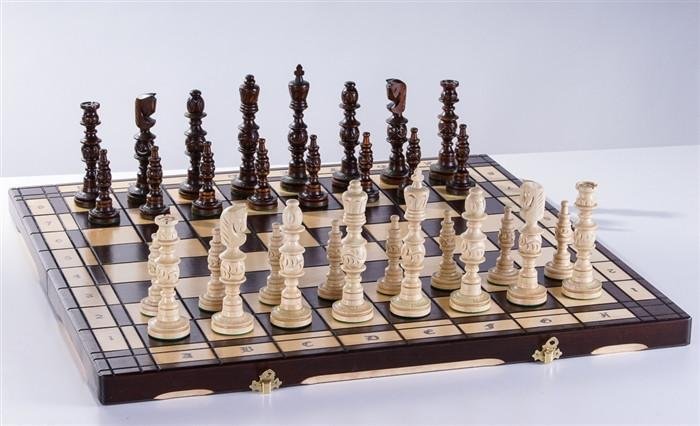 GALANT - 22.5" Wooden Chess Set