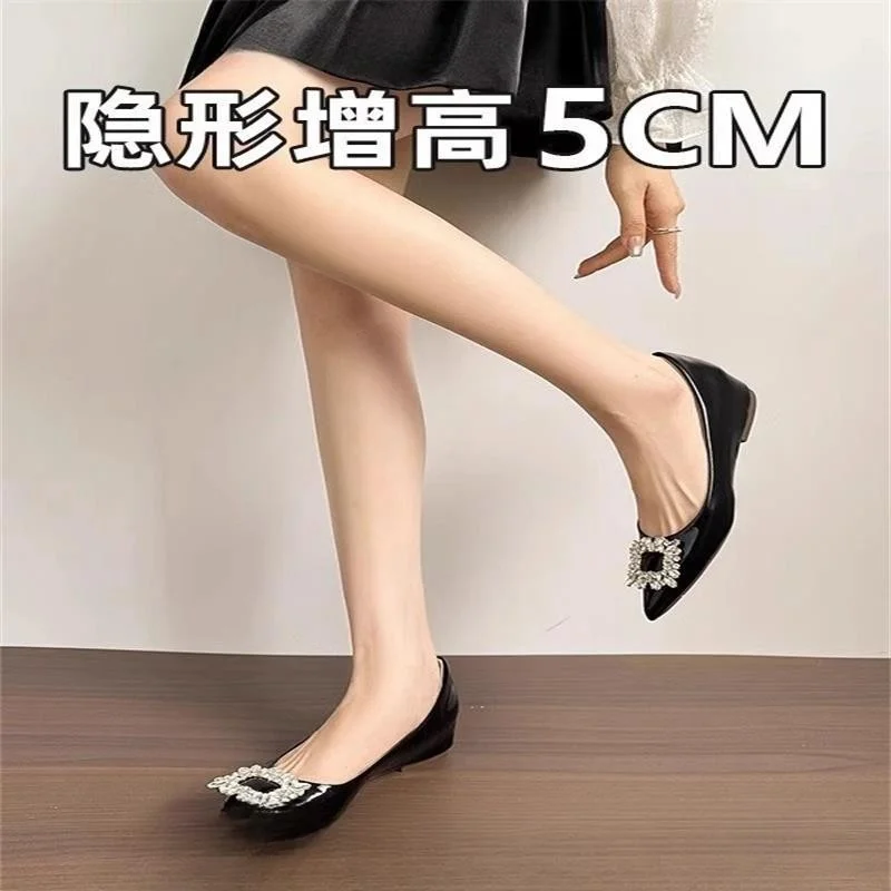 Churchf Churchf Flash Drill In The Raised Small Fragrant Wind Tip Single Shoes Women 2025 Summer New Pedal Soft Bean Bean Bean Shoes